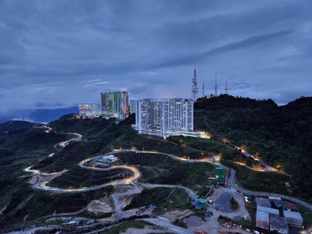 Genting Ion Delemen Topsky Holiday Suite & Studio Room Dataran Tinggi Genting Bagian luar foto